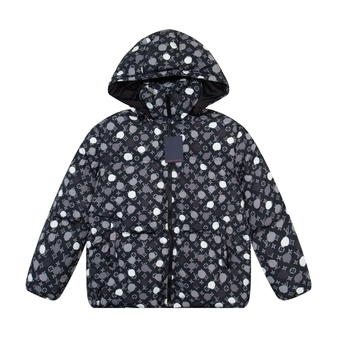 LOUIS VUITTON   ルイヴィトン  ダウンジャケット 241017