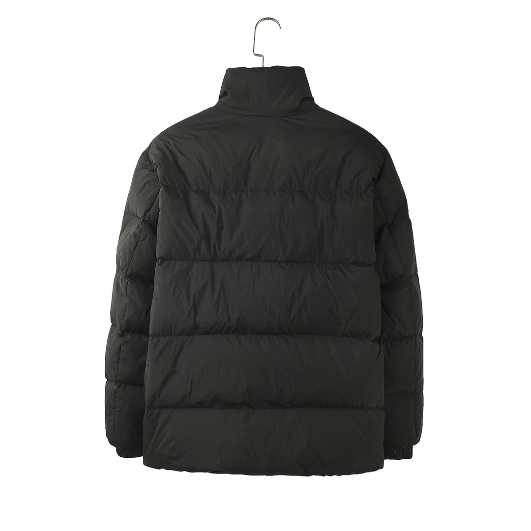 【MONCLER 公式旗艦店】モンクレール  ダウンジャケット好評に付き再入荷！