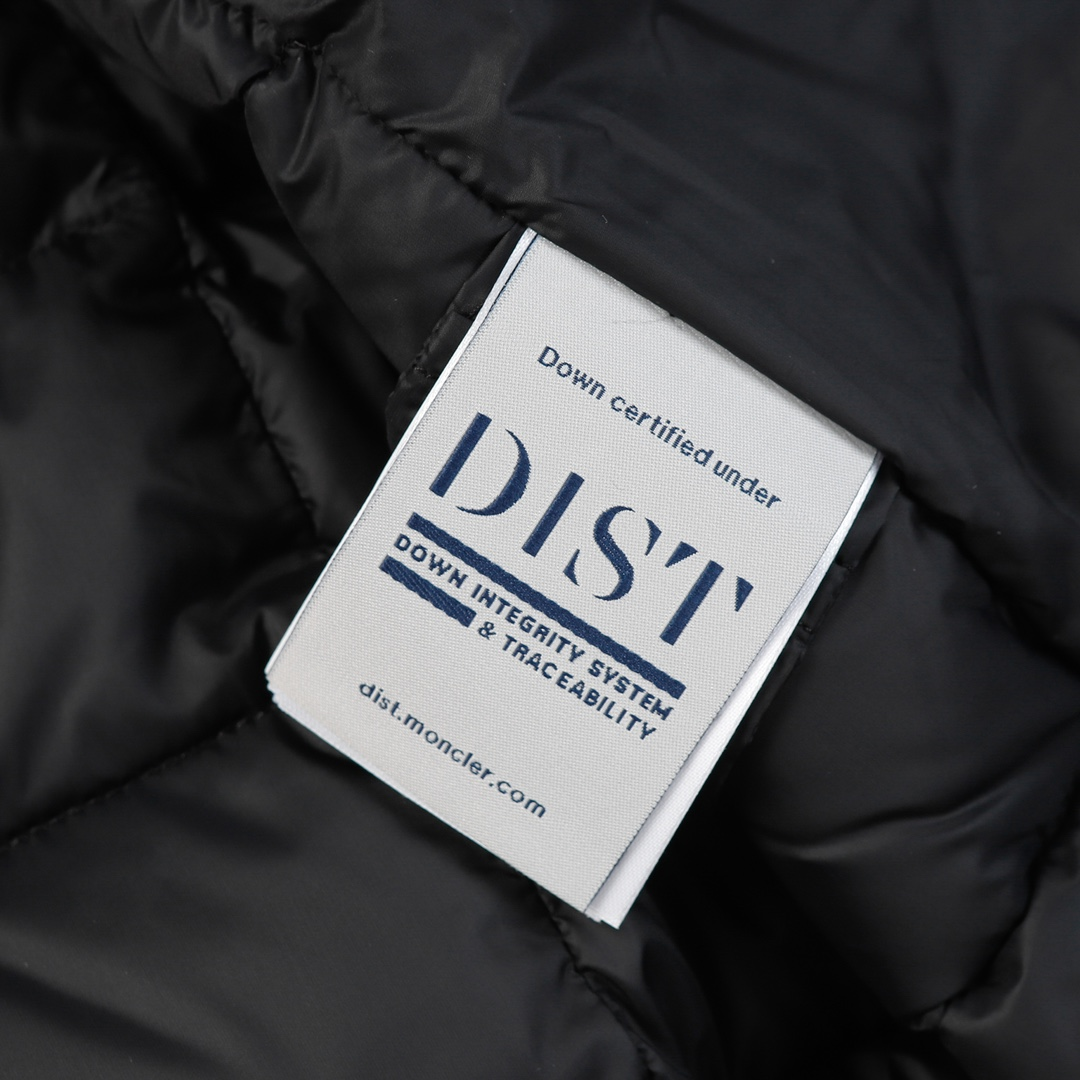 【MONCLER 公式旗艦店】モンクレール  ダウンジャケット好評に付き再入荷！ 271017