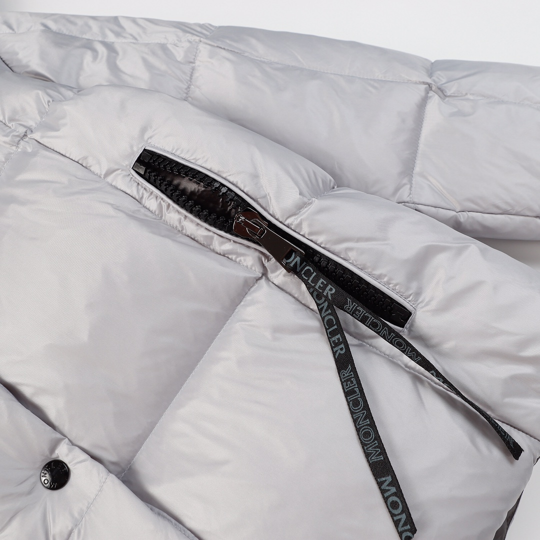 【MONCLER 公式旗艦店】モンクレール  ダウンジャケット好評に付き再入荷！ 271017