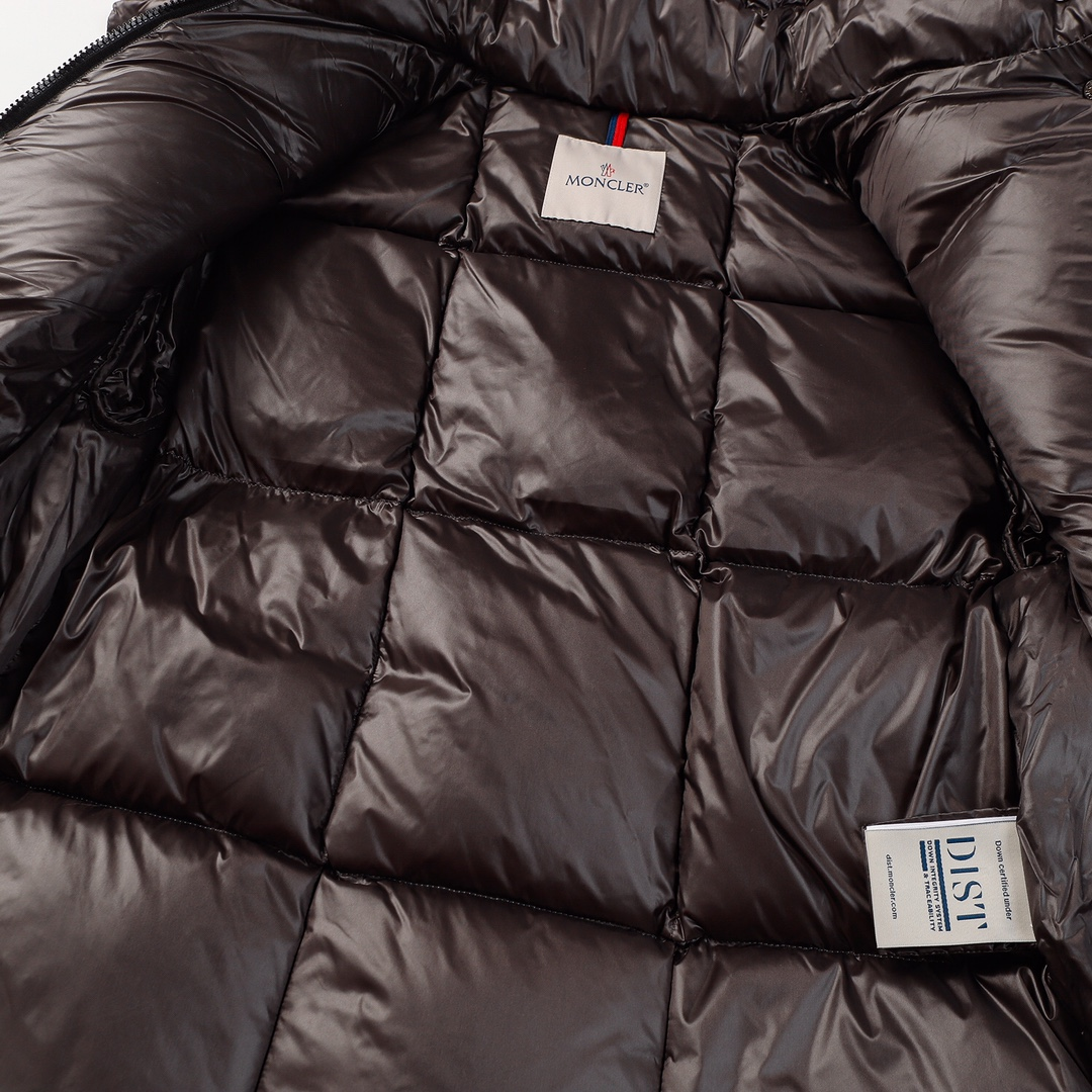 【MONCLER 公式旗艦店】モンクレール  ダウンジャケット好評に付き再入荷！ 271017