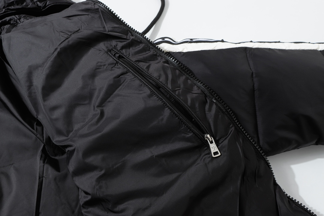 【MONCLER 公式旗艦店】モンクレール  ダウンジャケット好評に付き再入荷！ 271017