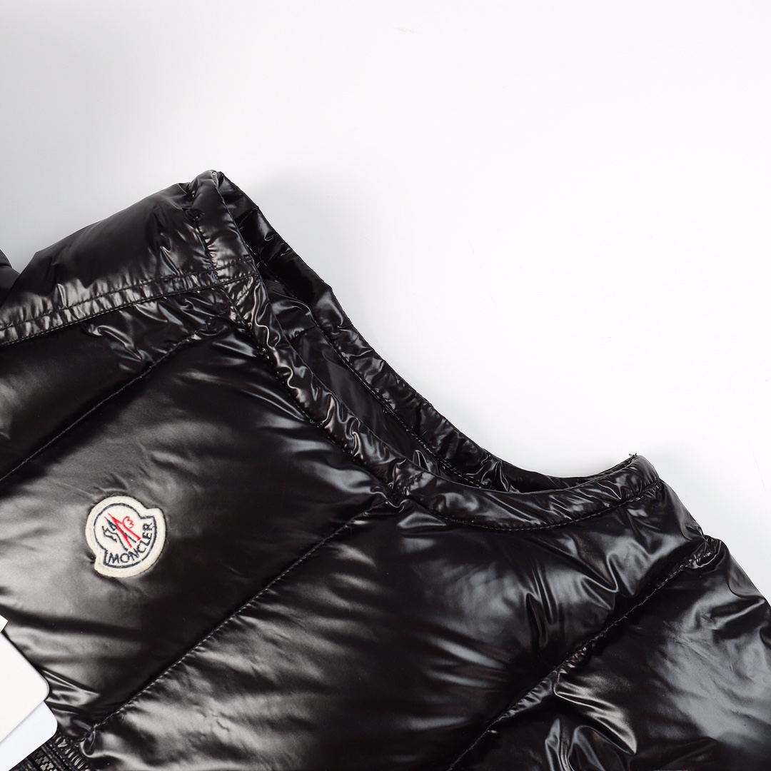 【MONCLER 公式旗艦店】モンクレール ダウンベスト 好評に付き再入荷！ 271017