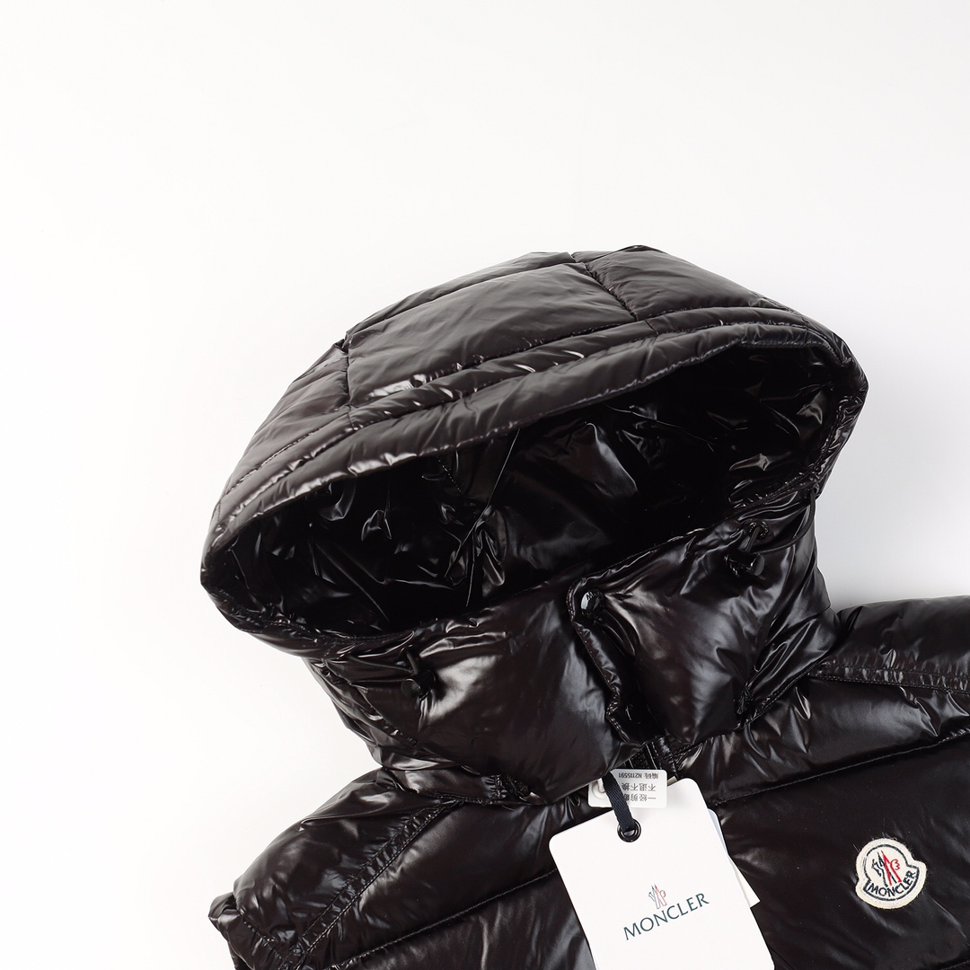 【MONCLER 公式旗艦店】モンクレール ダウンベスト 好評に付き再入荷！ 271017