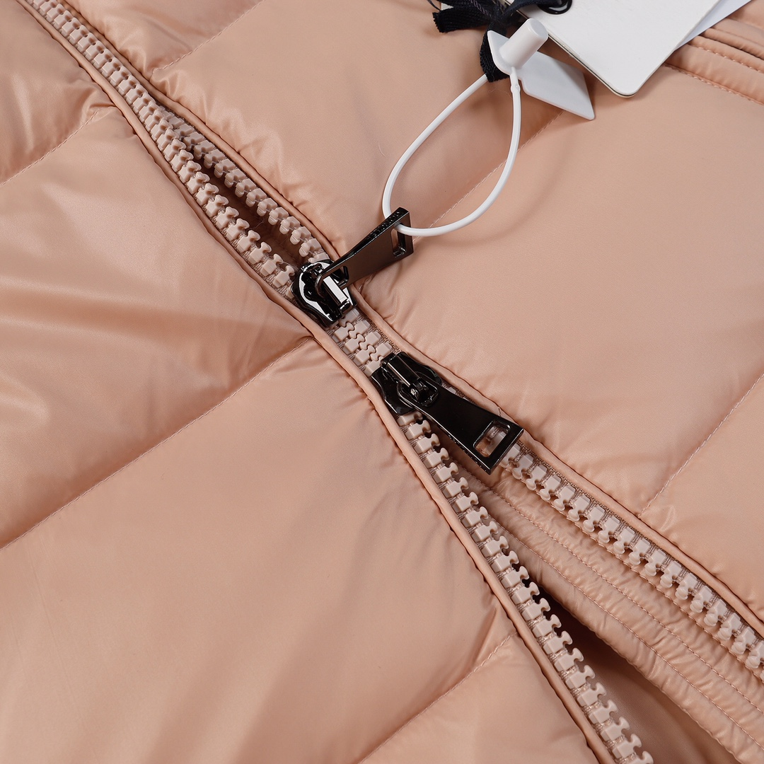 【MONCLER 公式旗艦店】モンクレール  ダウンジャケット好評に付き再入荷！ 271017