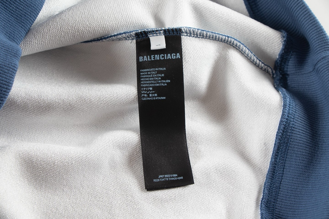 【BALENCIAGA 公式旗艦店】バレンシアガ 丸首の衛衣 スウェット ご好評に付き再入荷！241127