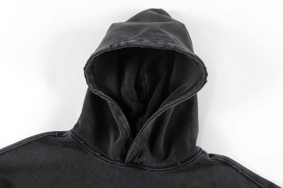 【BALENCIAGA 公式旗艦店】バレンシアガ 丸首の衛衣 スウェット ご好評に付き再入荷！241127