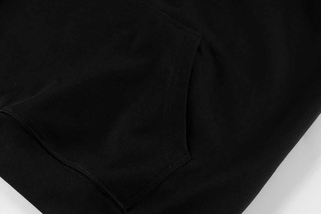 【BALENCIAGA 公式旗艦店】バレンシアガ パーカースウェット ご好評に付き再入荷！241127