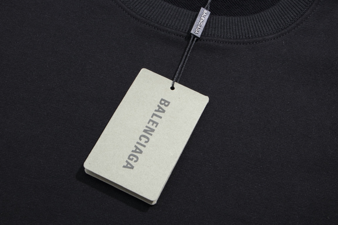 【BALENCIAGA 公式旗艦店】バレンシアガ 丸首の衛衣 スウェット ご好評に付き再入荷！241127