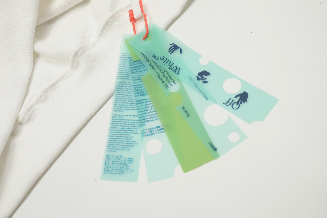 【OFF-WHITE  公式旗艦店】オフホワイトパーカースウェットご好評に付き再入荷 241127