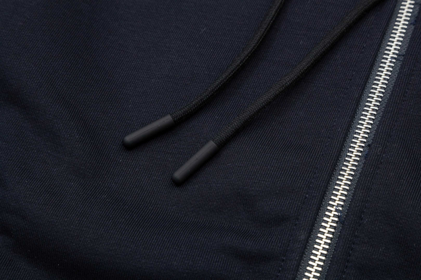 【BURBERRY 公式旗艦店】バーバリー パーカースウェットご好評に付き再入荷！240920