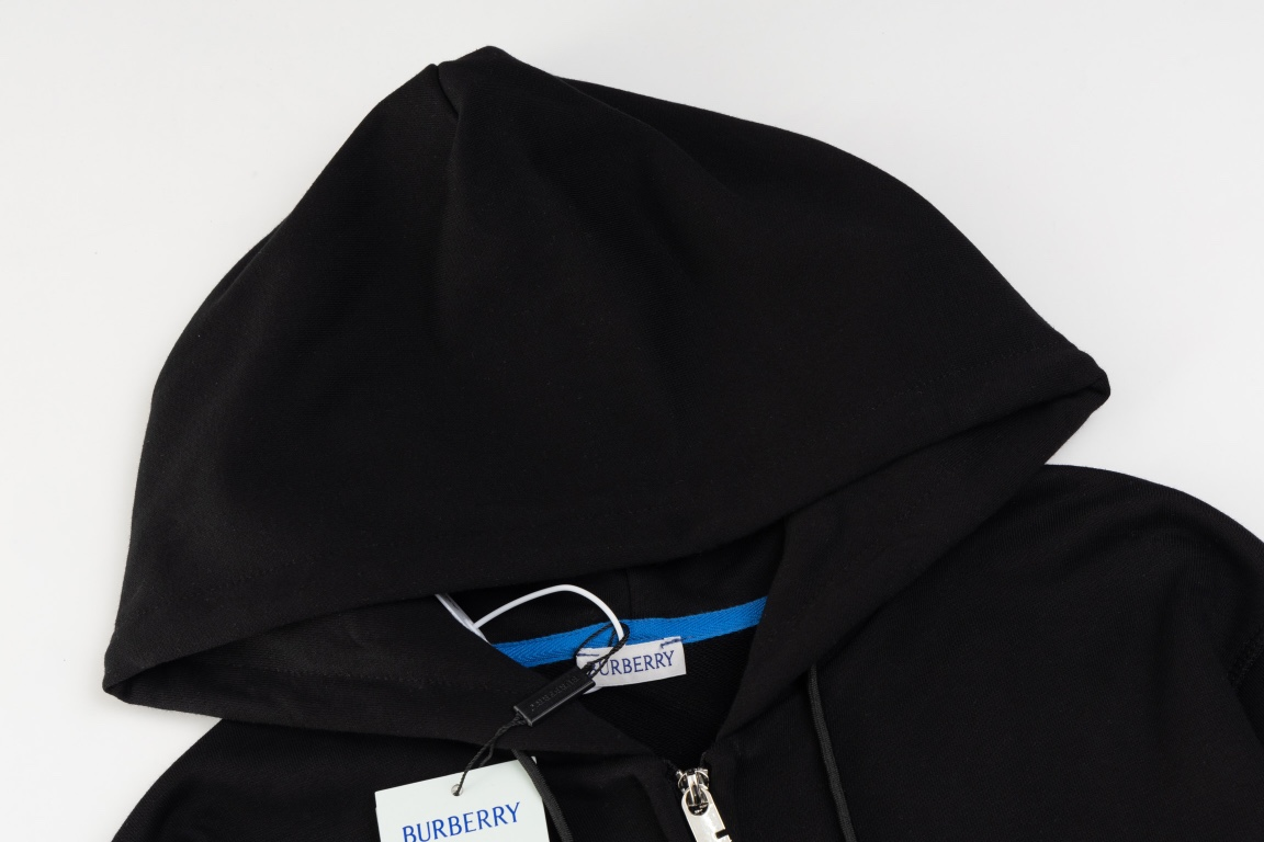 【BURBERRY 公式旗艦店】バーバリー パーカースウェットご好評に付き再入荷！241127