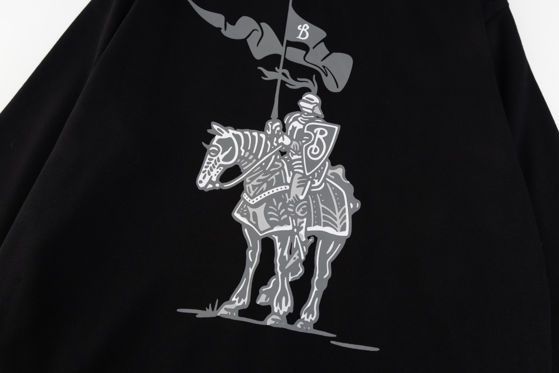 【BURBERRY 公式旗艦店】バーバリー パーカースウェットご好評に付き再入荷！241127