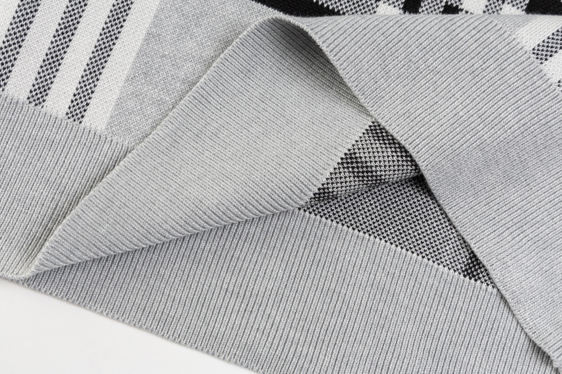 LV【LOUIS VUITTON  公式旗艦店】ルイヴィトン  セーター好評に付き再入荷！241128