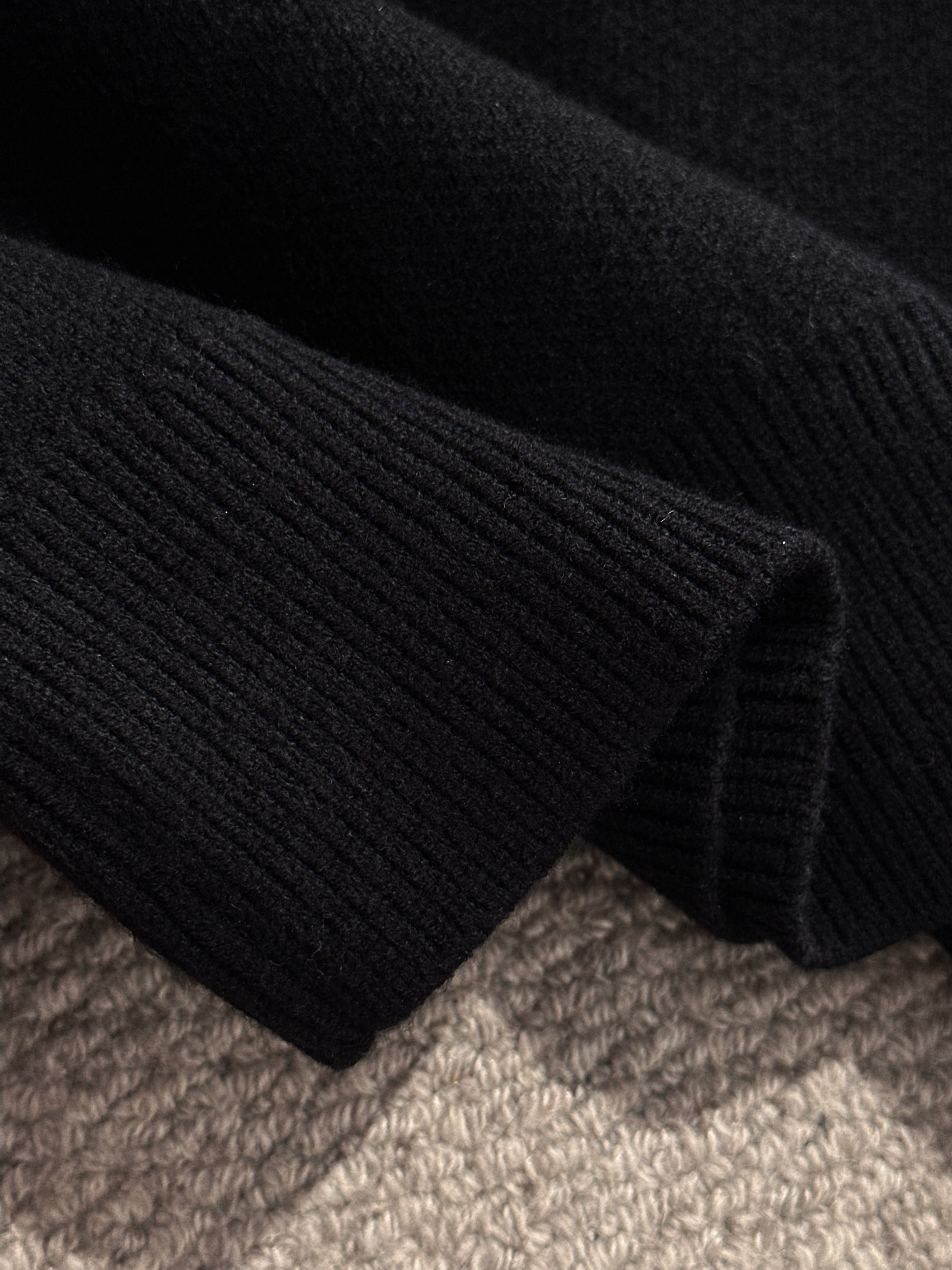 LV【LOUIS VUITTON 公式旗艦店】ルイヴィトン  セーター好評に付き再入荷！241128