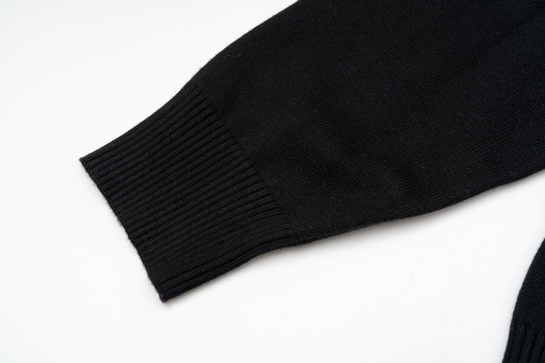 LV【LOUIS VUITTON 公式旗艦店】ルイヴィトン  セーター好評に付き再入荷！241128