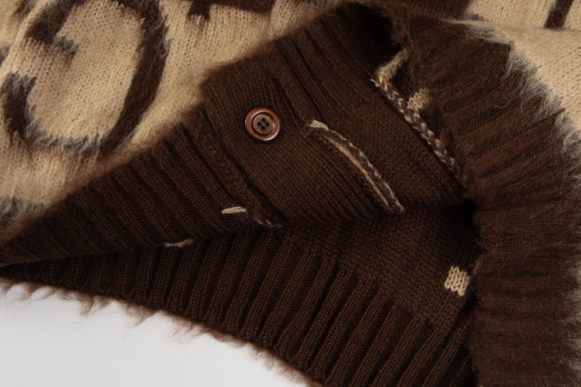 【GUCCI  公式旗艦店】グッチ  セーター好評に付き再入荷！241128