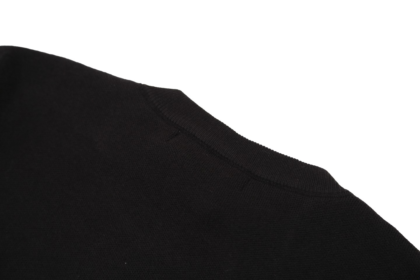 【GIVENCHY   公式旗艦店】ジバンシー  セーター好評に付き再入荷！ 241128