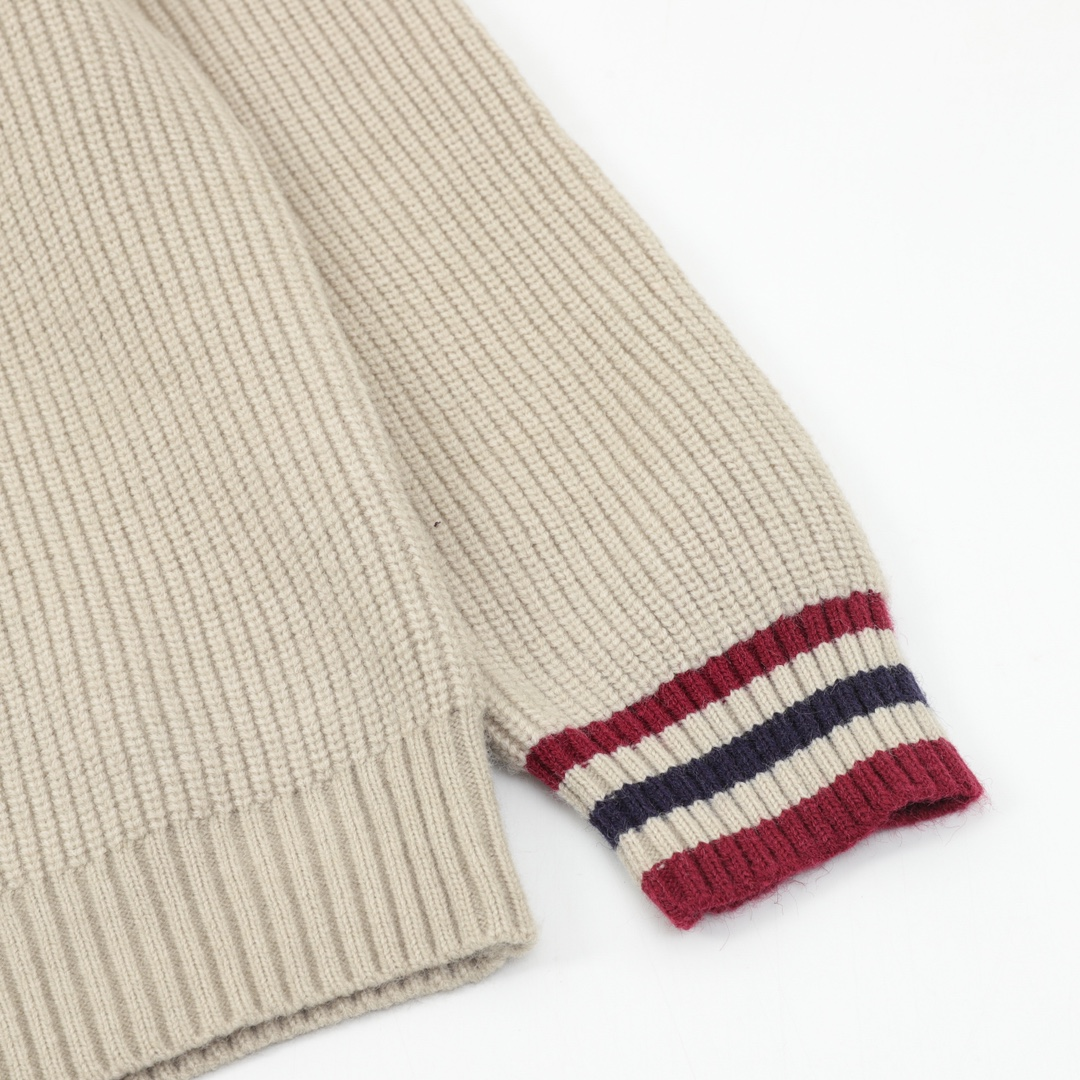 【Miumiu   公式旗艦店】ミュウミュウ   セーター好評に付き再入荷！ 241128