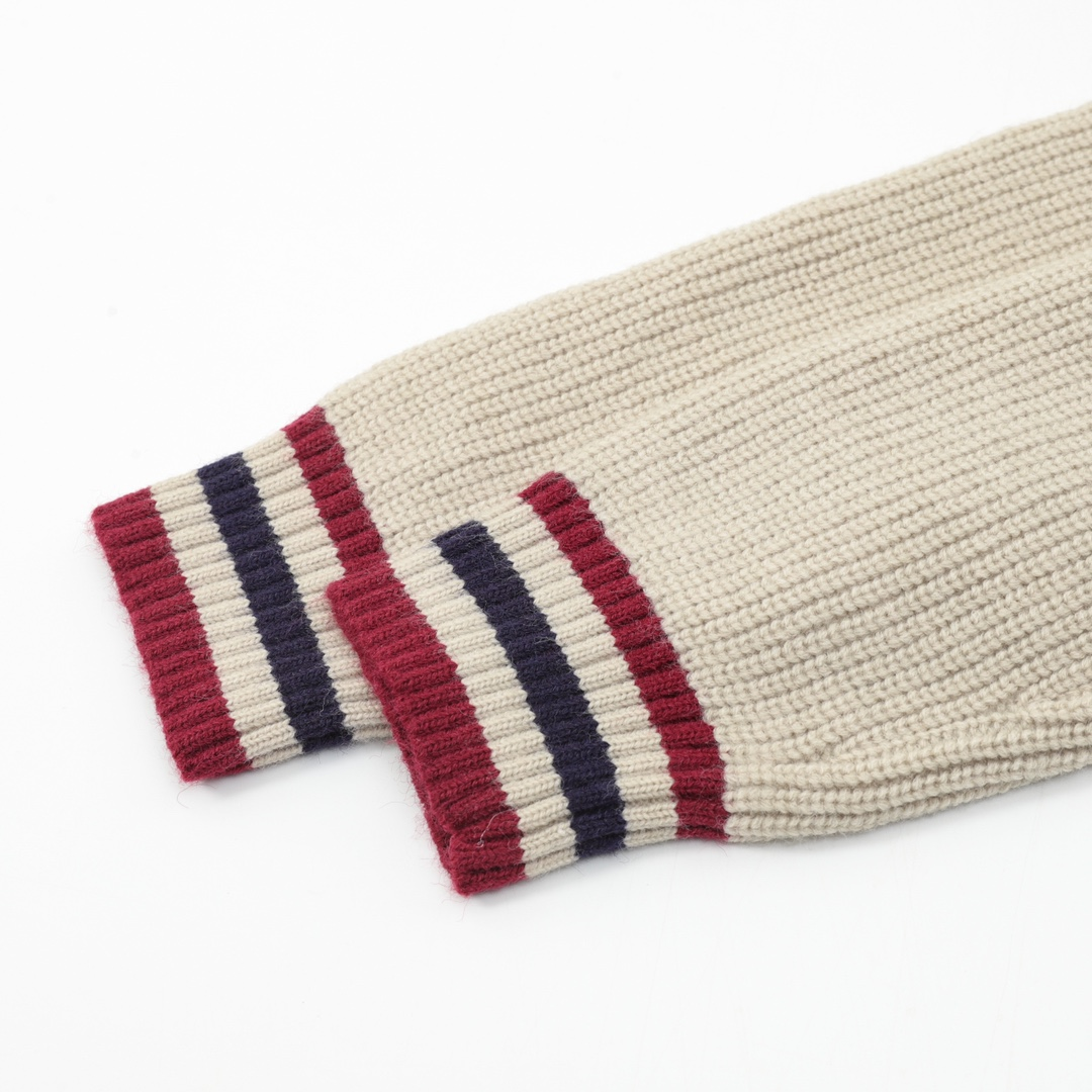 【Miumiu   公式旗艦店】ミュウミュウ   セーター好評に付き再入荷！ 241128