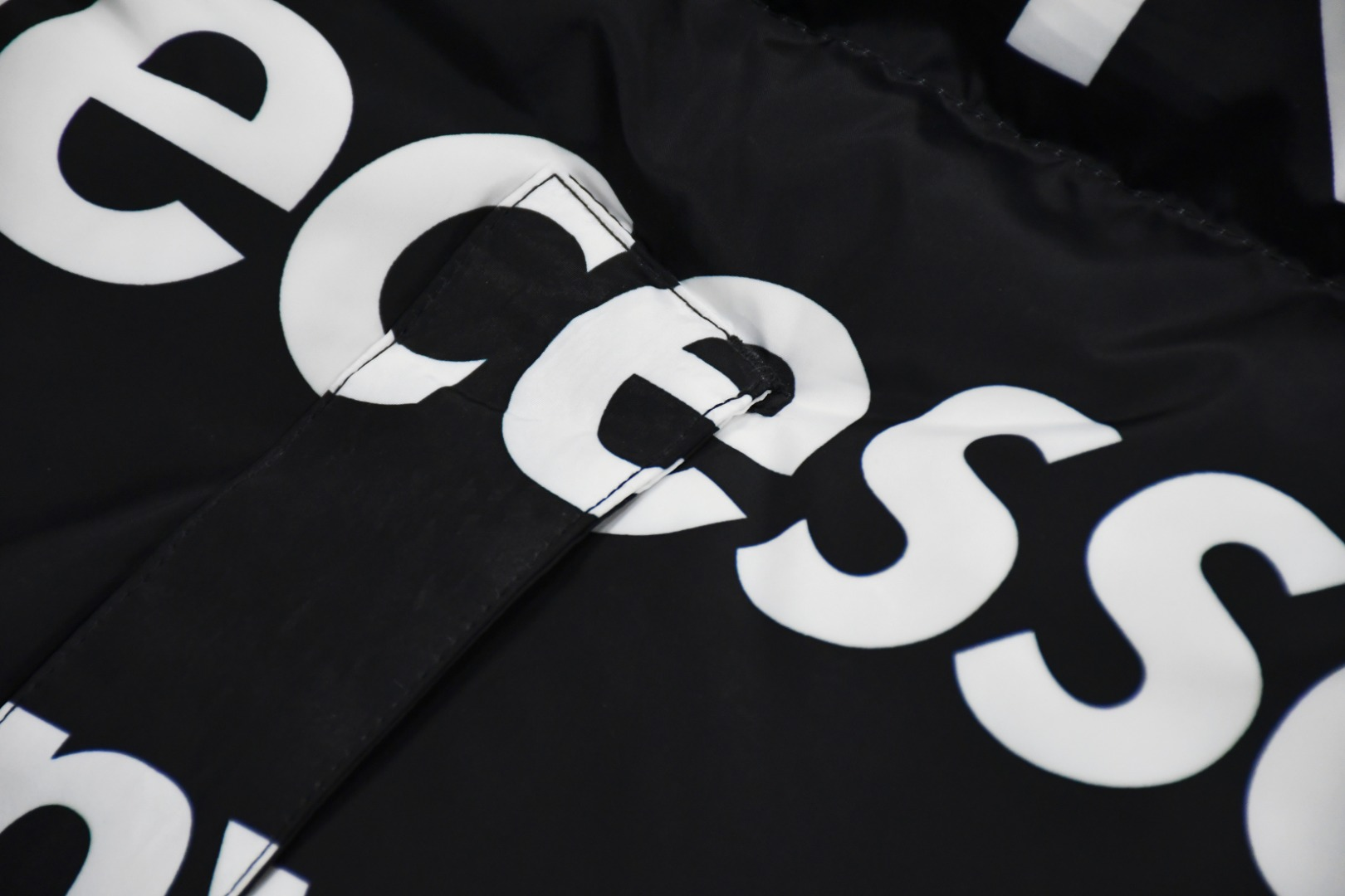 【The North Face & Supreme公式旗艦店】 ダウンジャケット ご好評に付き再入荷！  241205