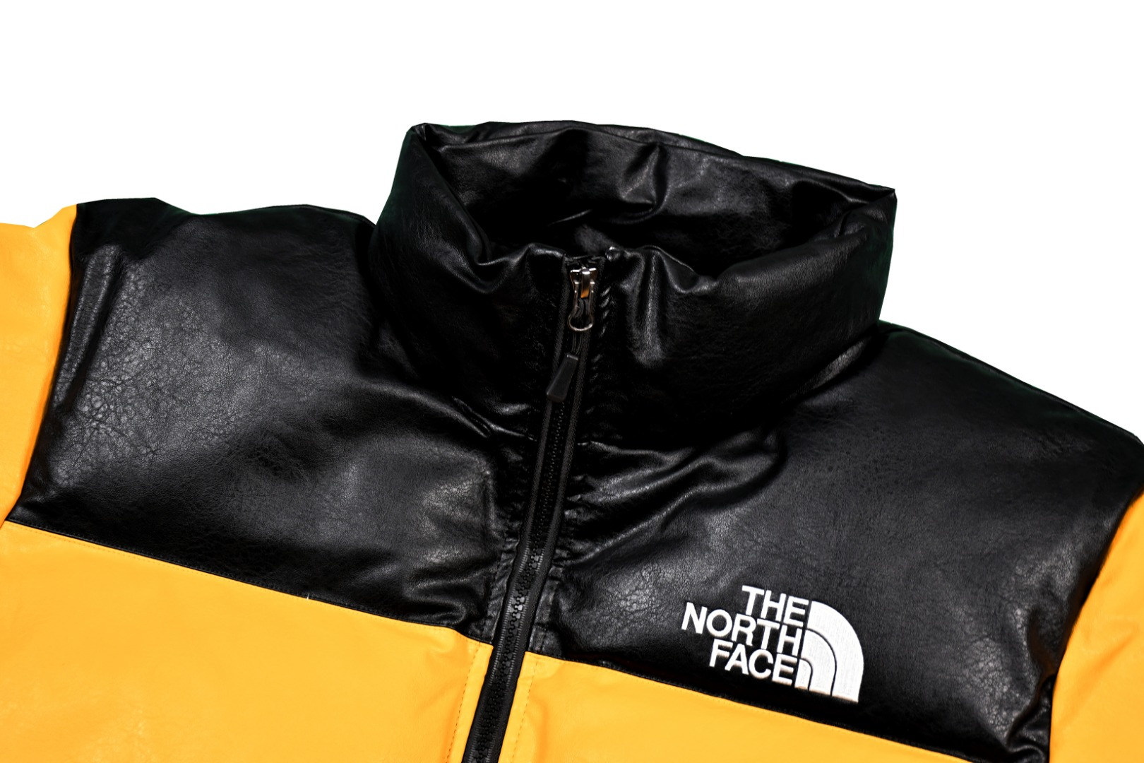 【The North Face & Supreme公式旗艦店】 ダウンジャケット ご好評に付き再入荷！  241205