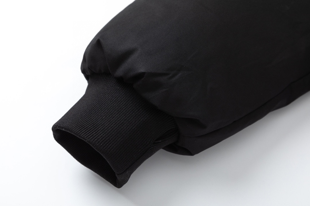 【The North Face 公式旗艦店】ザノースフェイス  ダウンジャケット ご好評に付き再入荷！