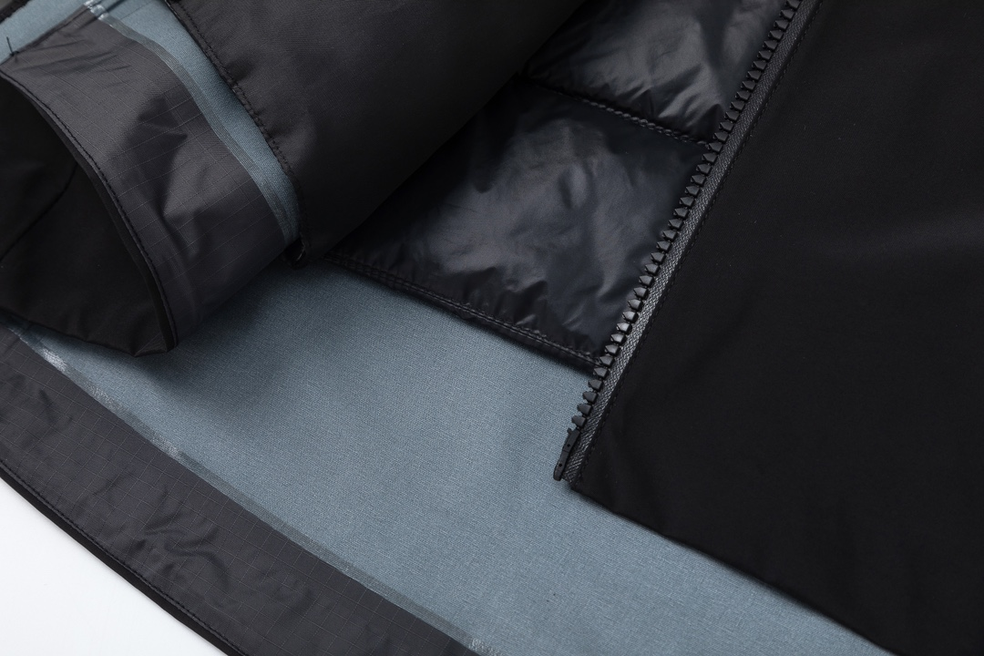 【ARCTERYX   公式旗艦店】 アークテリクス  ダウンジャケット ご好評に付き再入荷！  241205