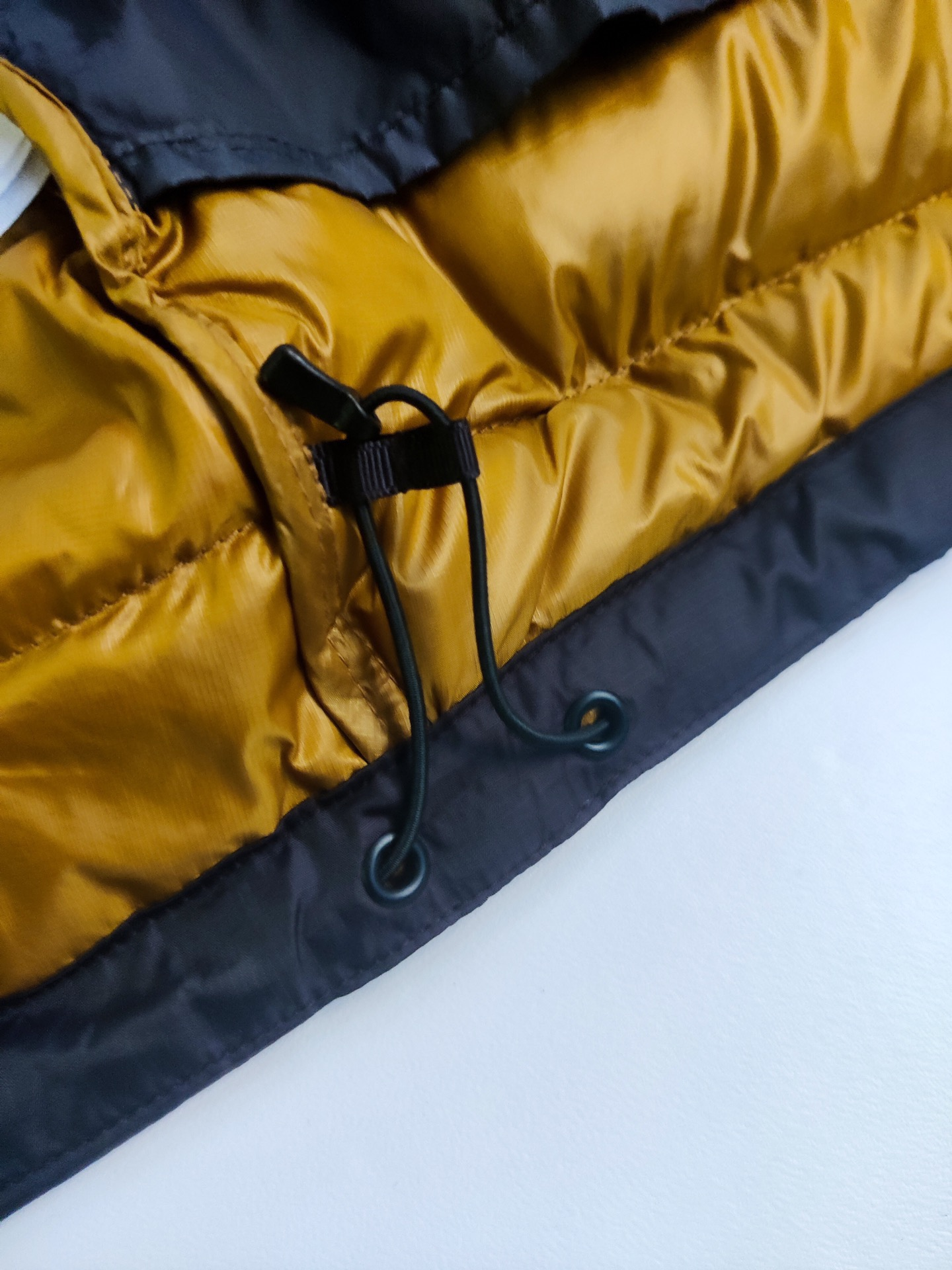【ARCTERYX   公式旗艦店】 アークテリクス  ダウンジャケット ご好評に付き再入荷！  241205
