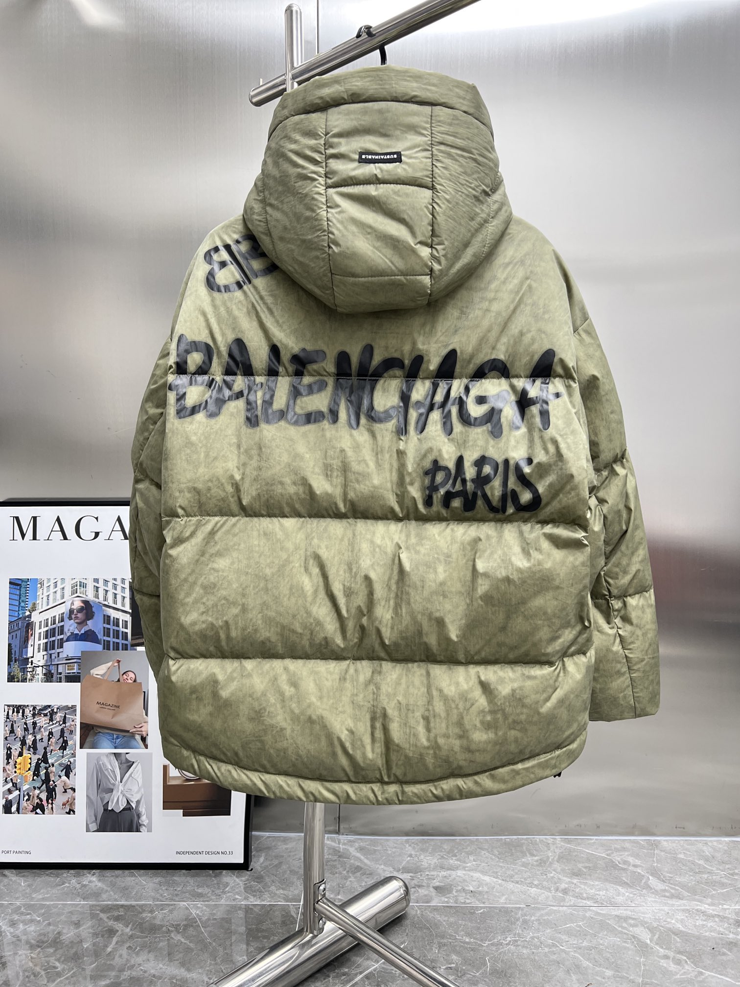 【BALENCIAGA   公式旗艦店】バレンシアガ   ダウンジャケット ご好評に付き再入荷！  241205