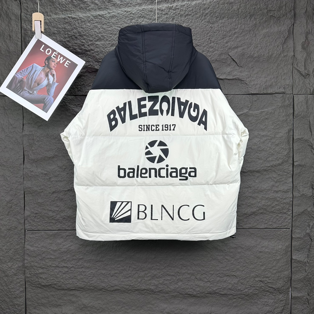 【BALENCIAGA   公式旗艦店】バレンシアガ   ダウンジャケット ご好評に付き再入荷！  241205