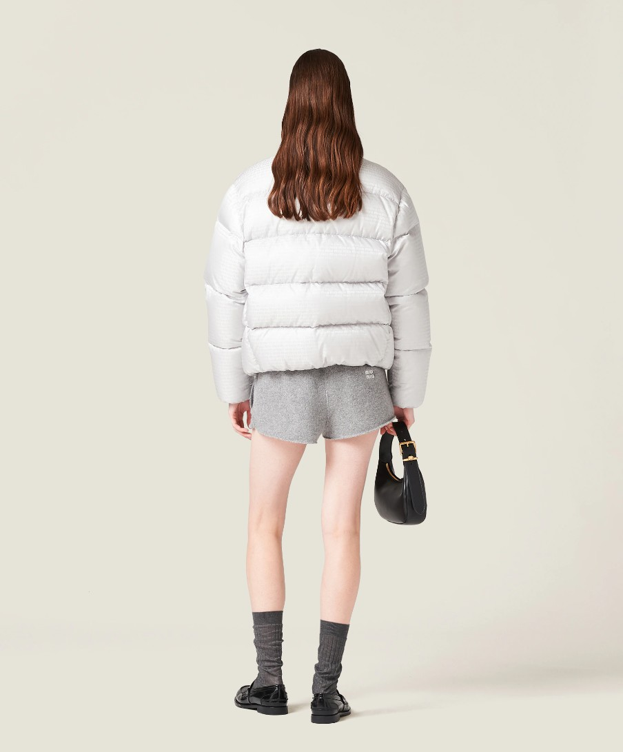 【Miumiu  公式旗艦店】ミュウミュウ ダウンジャケット ご好評に付き再入荷！241206
