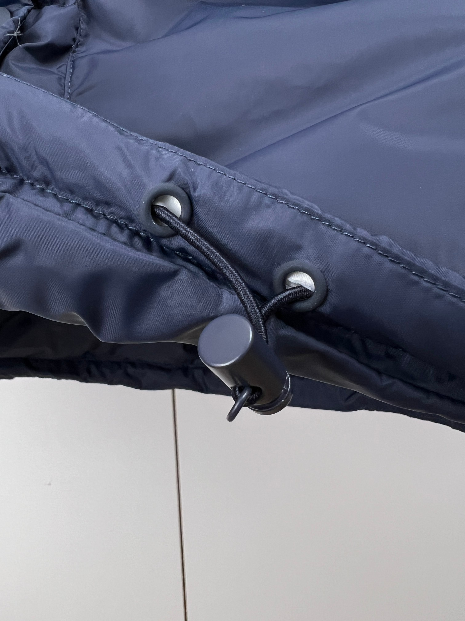 【Miumiu  公式旗艦店】ミュウミュウ ダウンジャケット ご好評に付き再入荷！241206