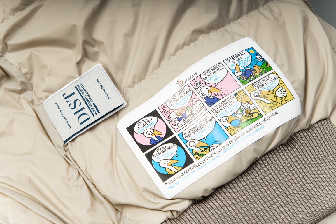 【MONCLER 公式旗艦店】モンクレール  ダウンジャケット好評に付き再入荷！ 241113