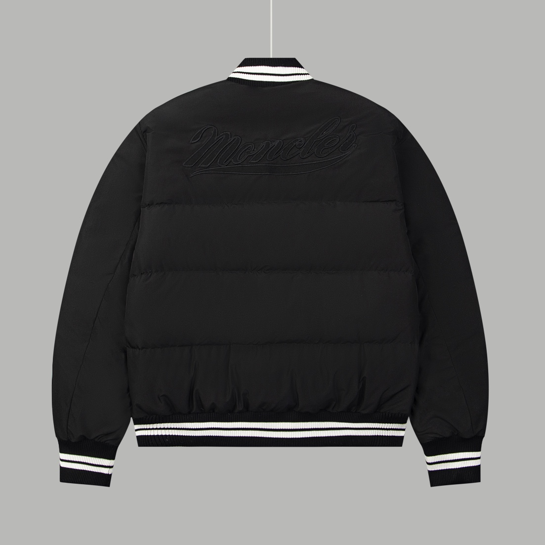 【MONCLER 公式旗艦店】モンクレール  ダウンジャケット好評に付き再入荷！ 241113