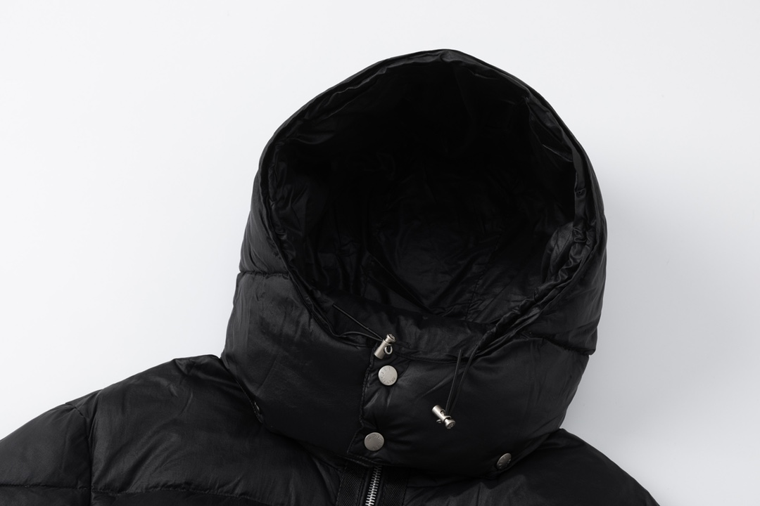 【MONCLER 公式旗艦店】モンクレール  ダウンジャケット好評に付き再入荷！ 241206