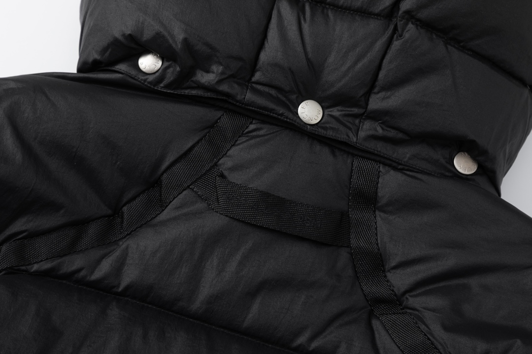 【MONCLER 公式旗艦店】モンクレール  ダウンジャケット好評に付き再入荷！ 241206