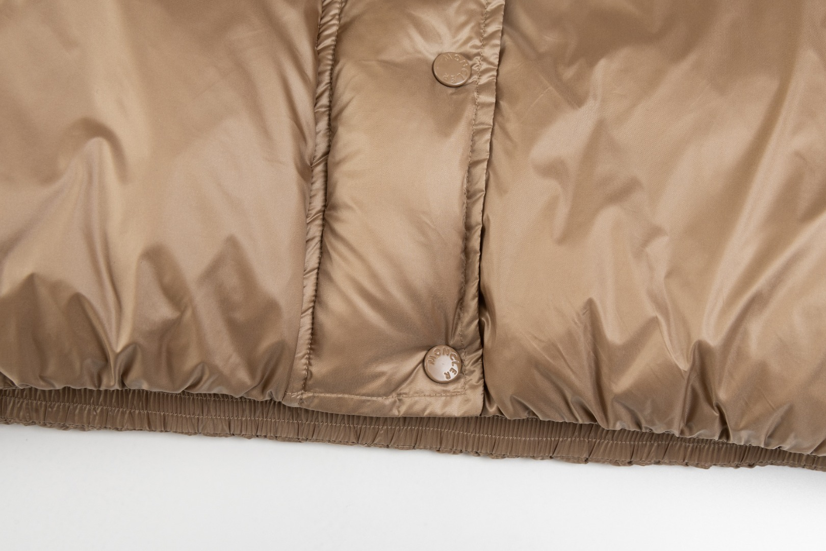 【MONCLER 公式旗艦店】モンクレール  ダウンジャケット好評に付き再入荷！ 241206