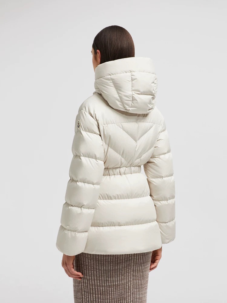 【MONCLER 公式旗艦店】モンクレール  ダウンジャケット好評に付き再入荷！ 241206