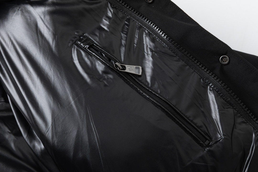 【MONCLER 公式旗艦店】モンクレール  ダウンジャケット好評に付き再入荷！ 241206