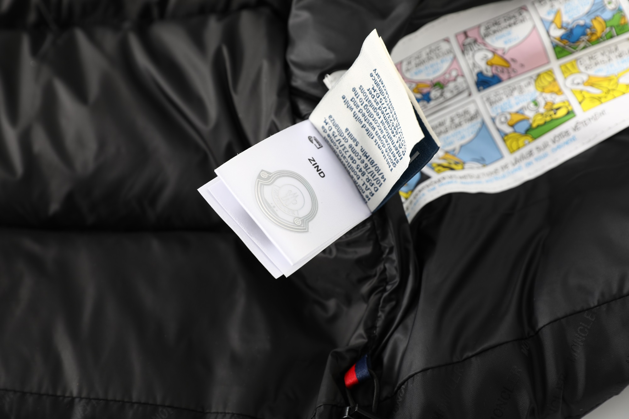 【MONCLER 公式旗艦店】モンクレール  ダウンジャケット好評に付き再入荷！ 241206