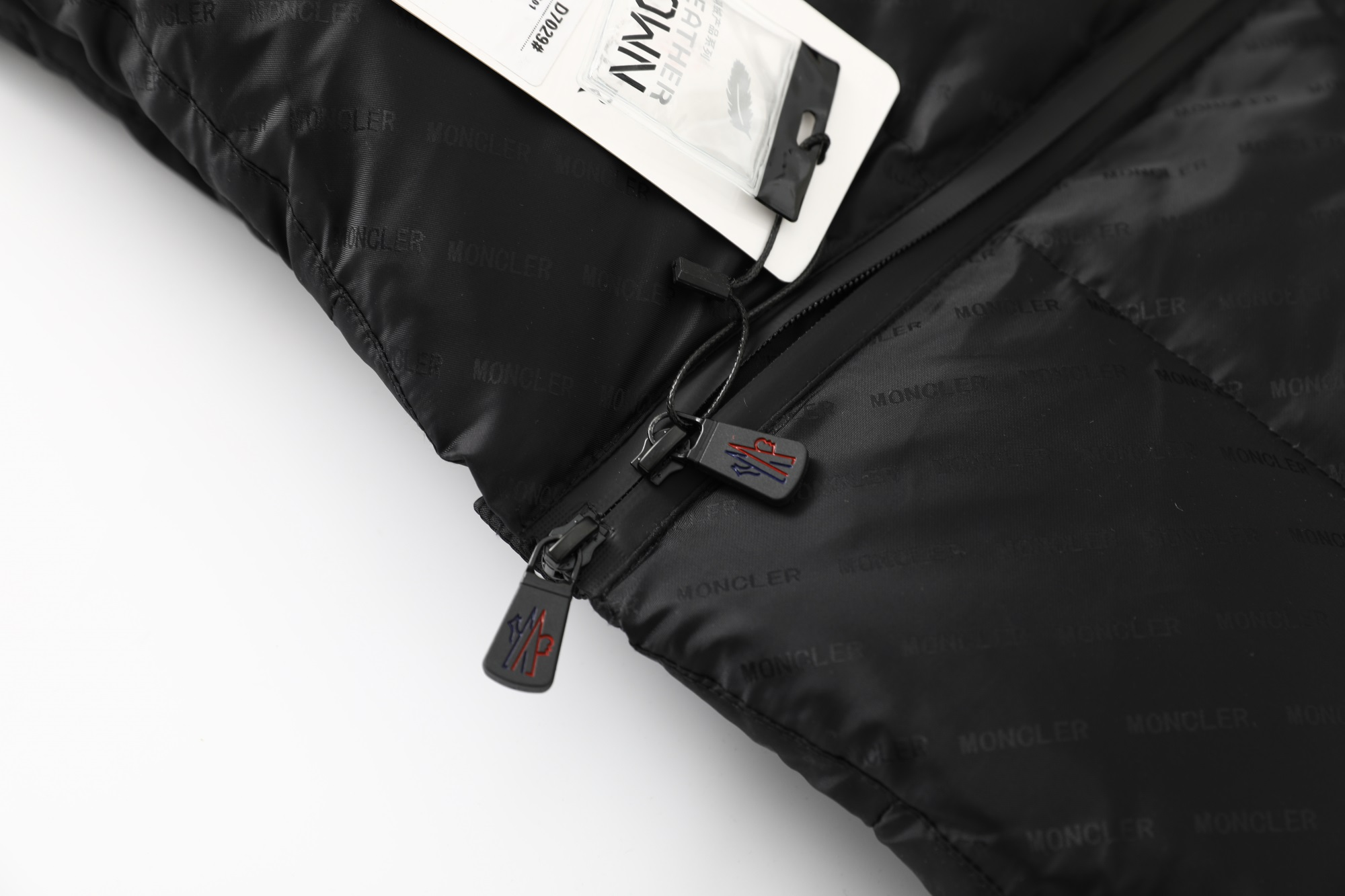 【MONCLER 公式旗艦店】モンクレール  ダウンジャケット好評に付き再入荷！ 241206