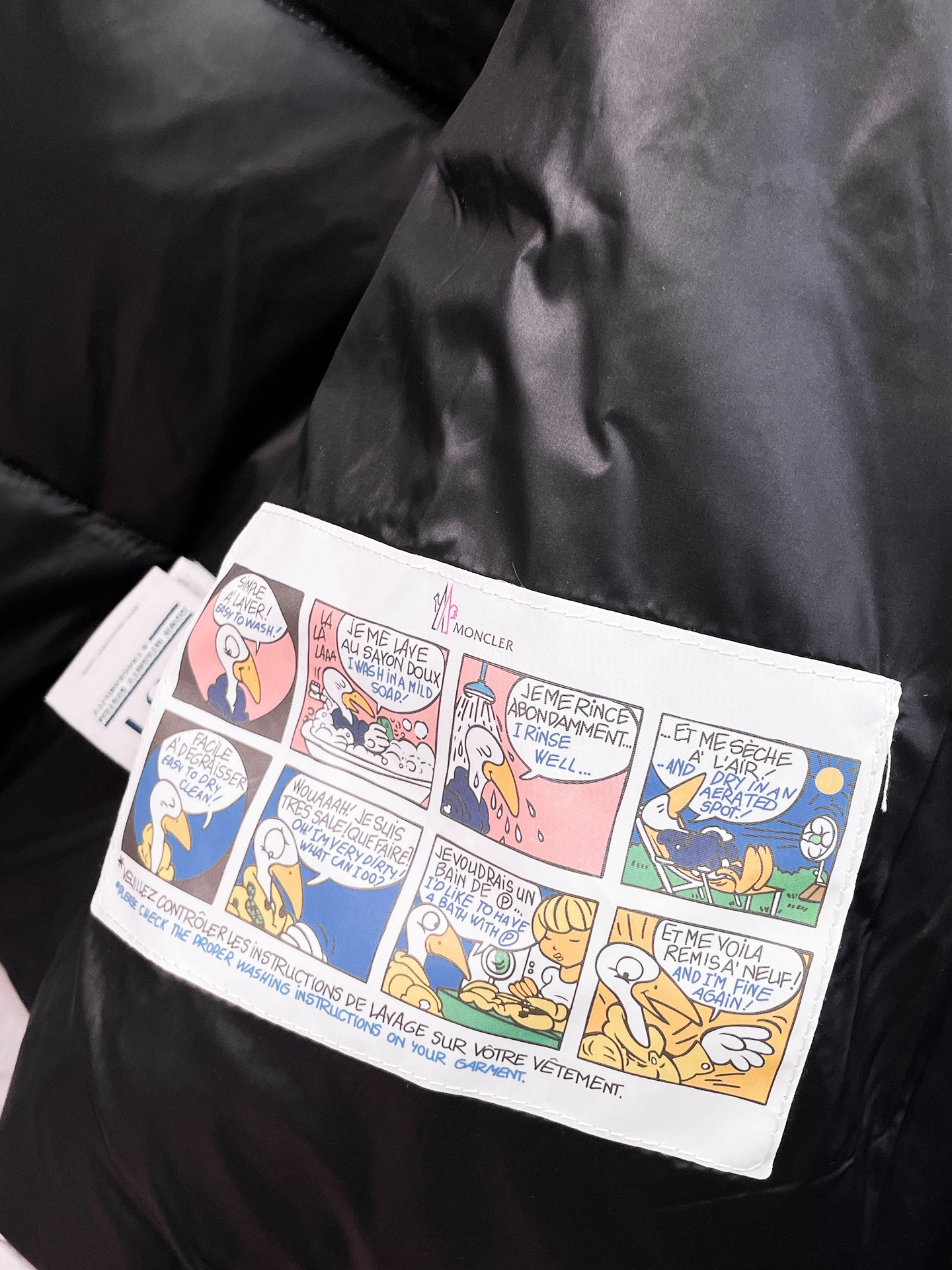 【MONCLER 公式旗艦店】モンクレール  ダウンジャケット好評に付き再入荷！ 241206