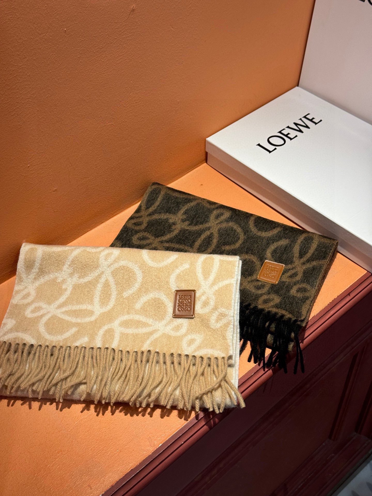 【LOEWE ロエベ】スカーフ 35*200CM   2411091207