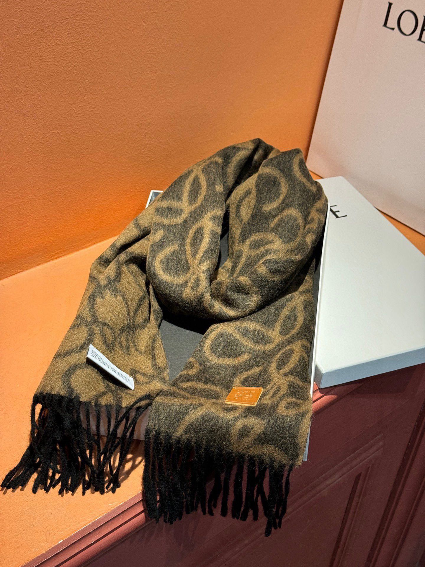 【LOEWE ロエベ】スカーフ 35*200CM   2411091207