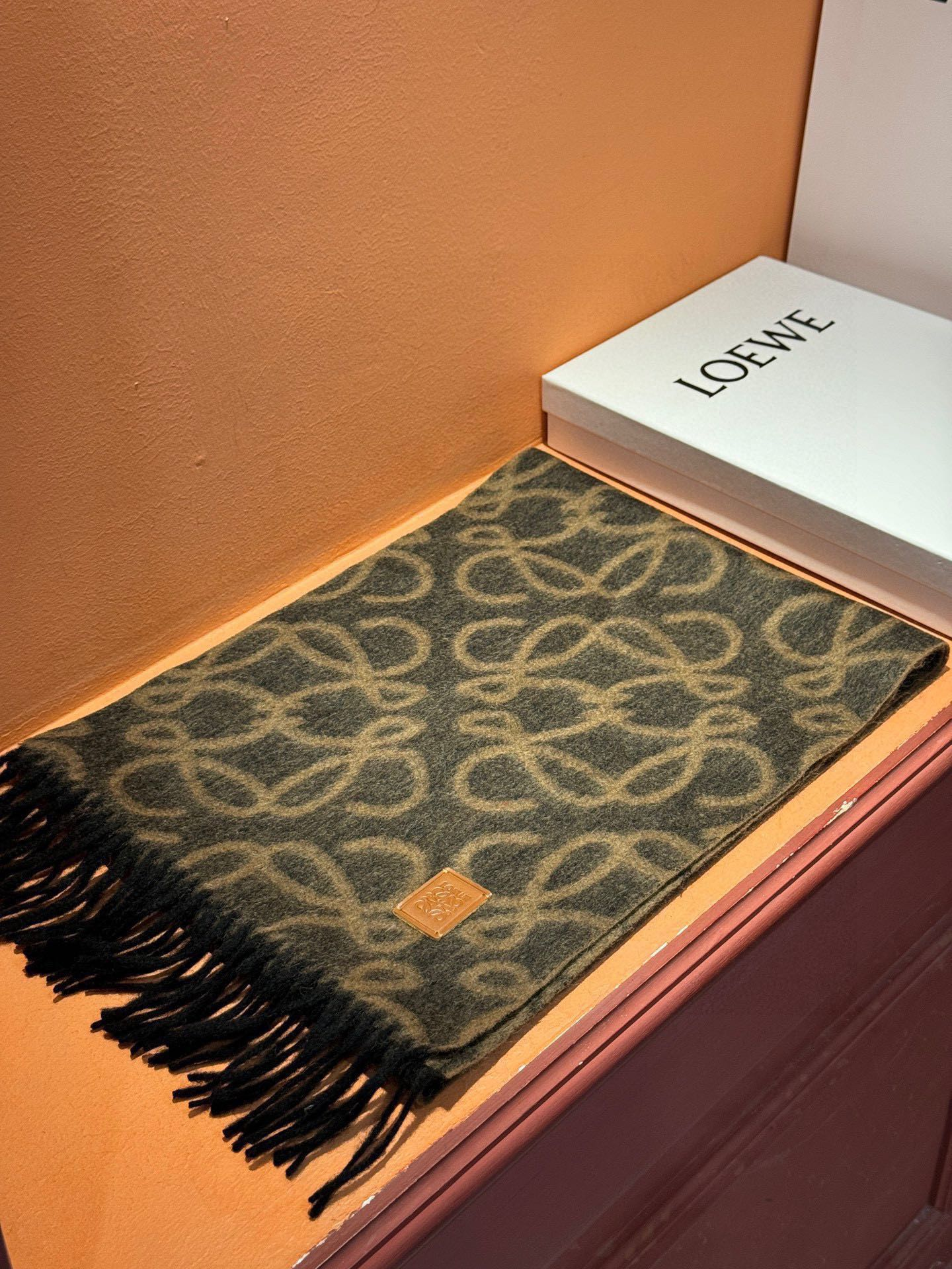 【LOEWE ロエベ】スカーフ 35*200CM   2411091207