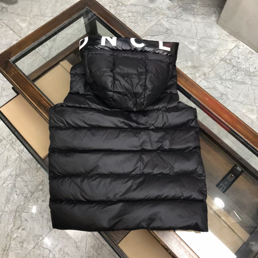 【MONCLER 公式旗艦店】モンクレール  ダウンベスト好評に付き再入荷！ 241207