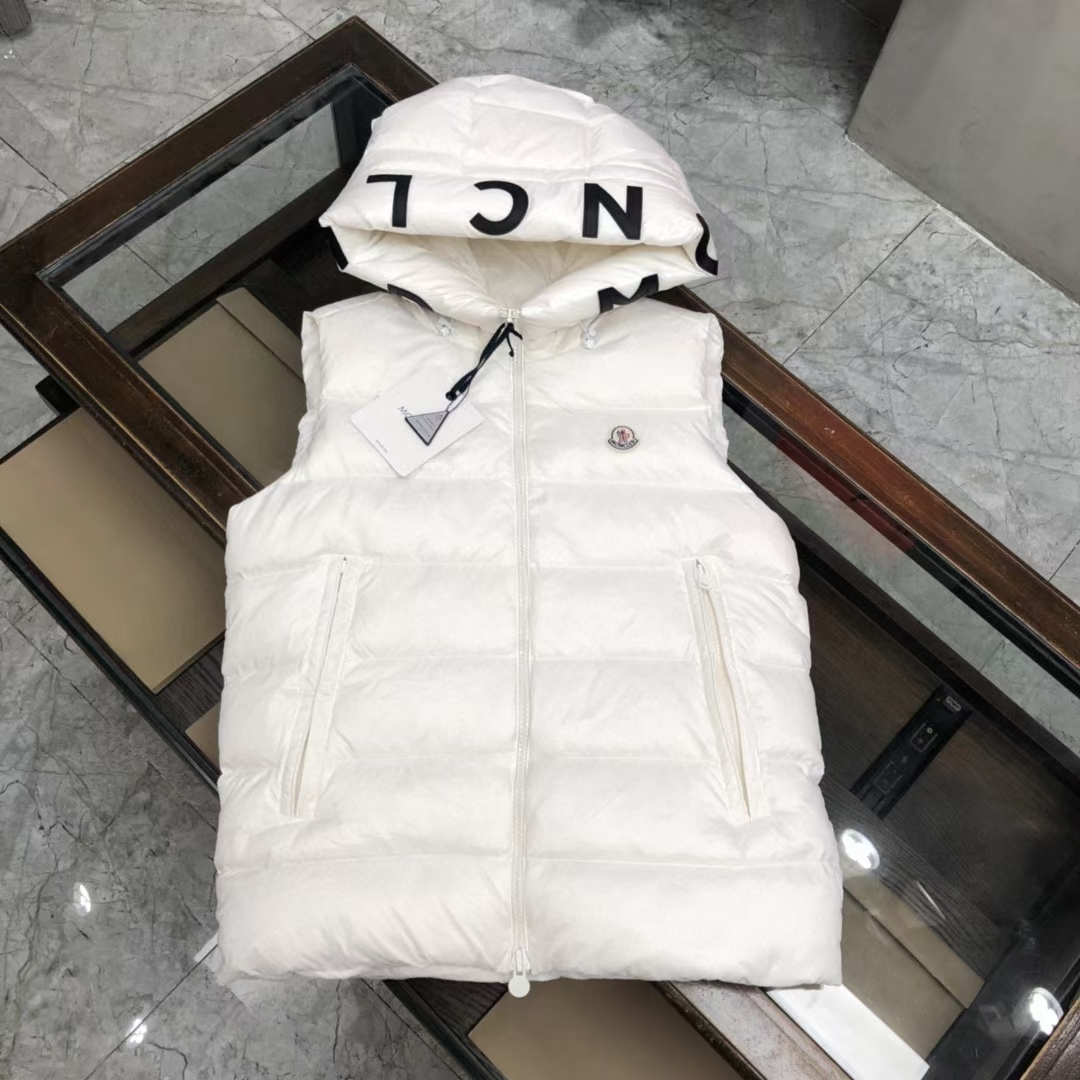 【MONCLER 公式旗艦店】モンクレール  ダウンベスト好評に付き再入荷！ 241207