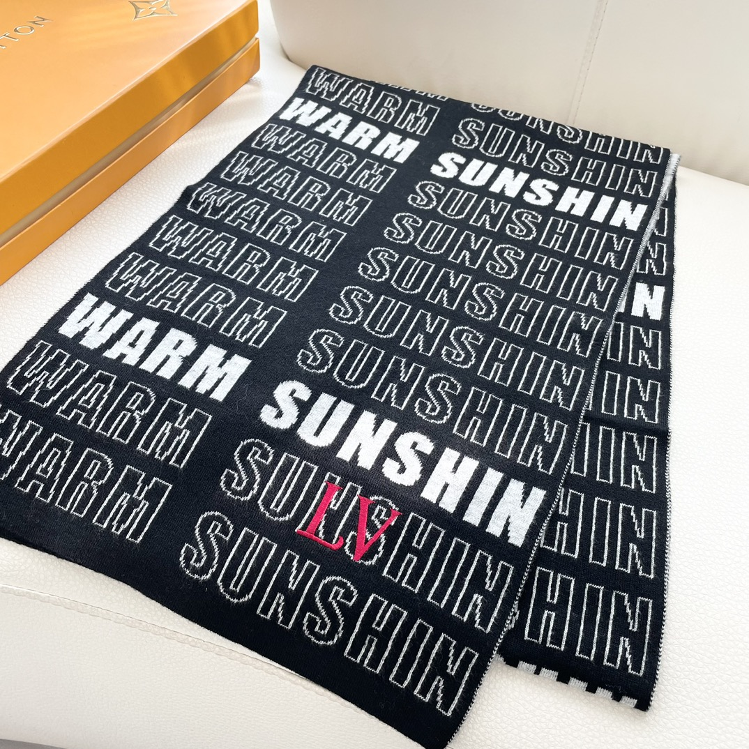 【LOUIS VUITTON   ルイヴィトン】スカーフ 186*34CM   241207