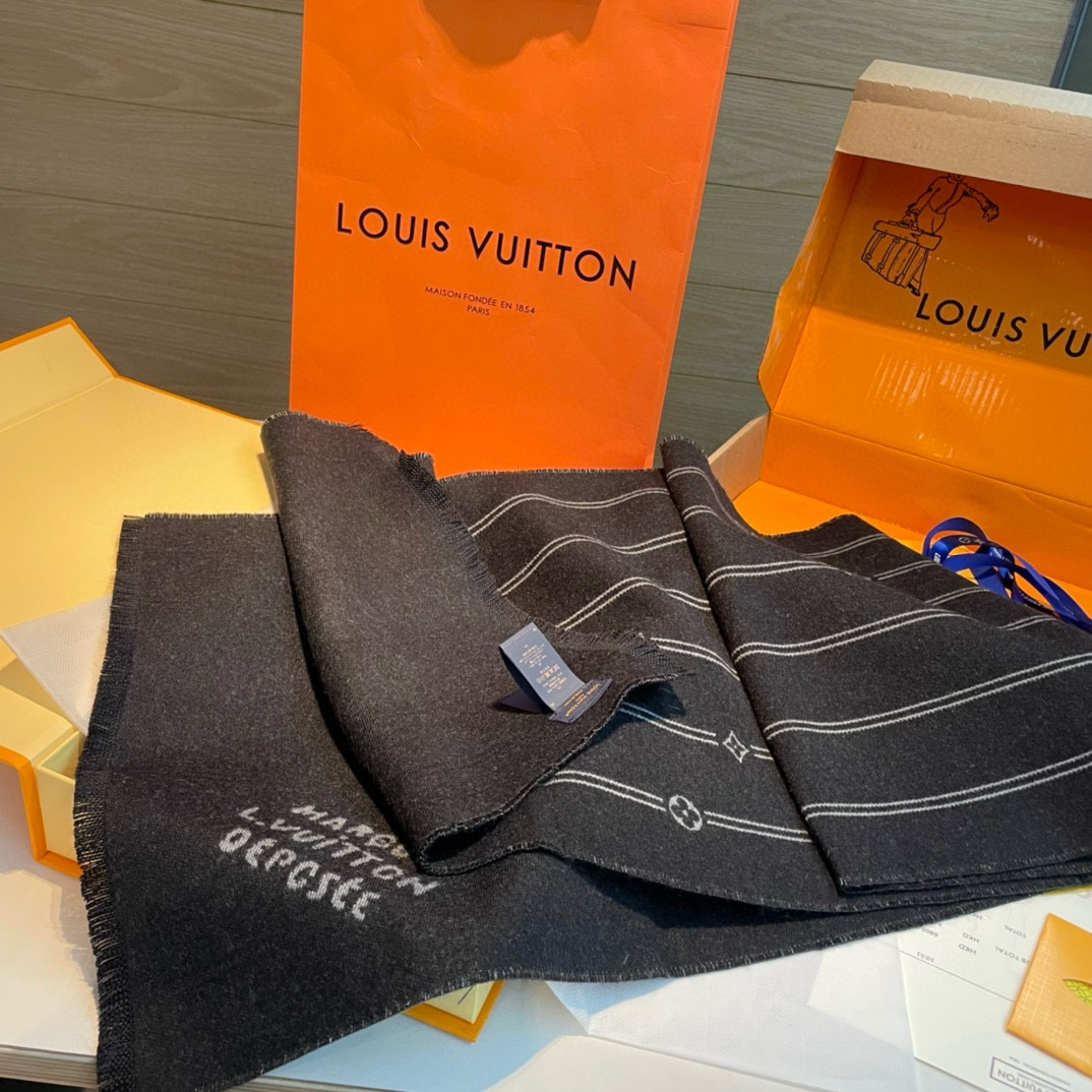【LOUIS VUITTON   ルイヴィトン】スカーフ 35*172CM   241207